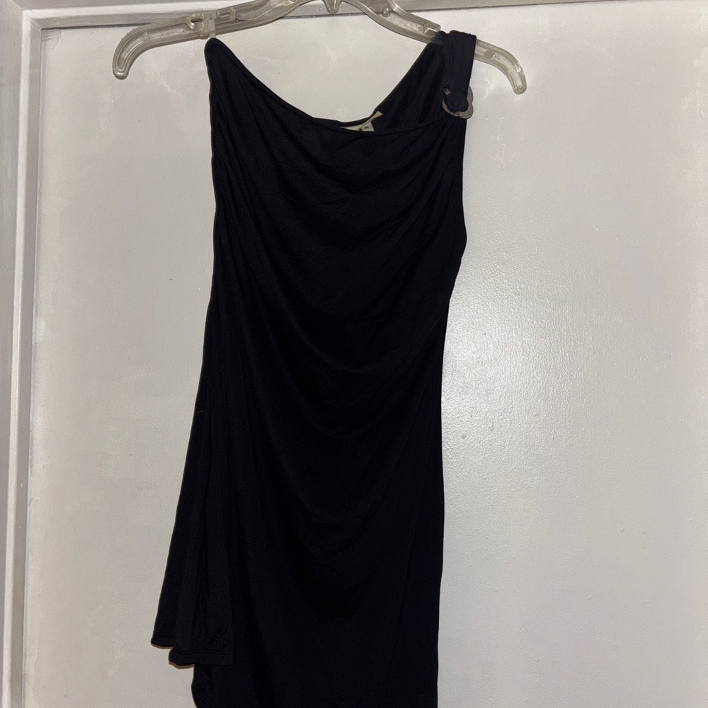 Elegant Black One-Shoulder Dress